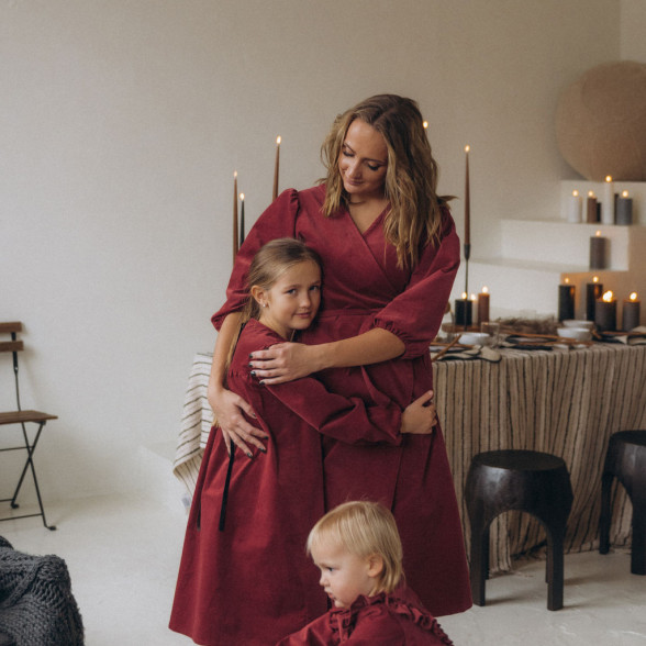 Sieviešu wrap velveta kleita - sarkana